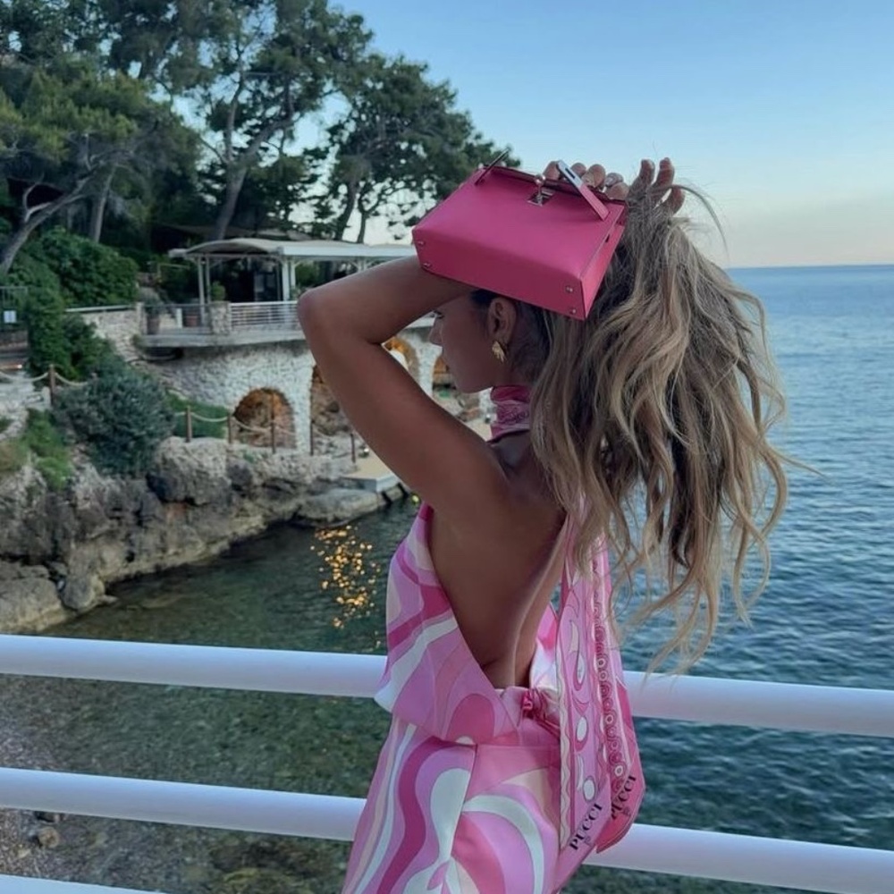 Meet The Blonde Edit